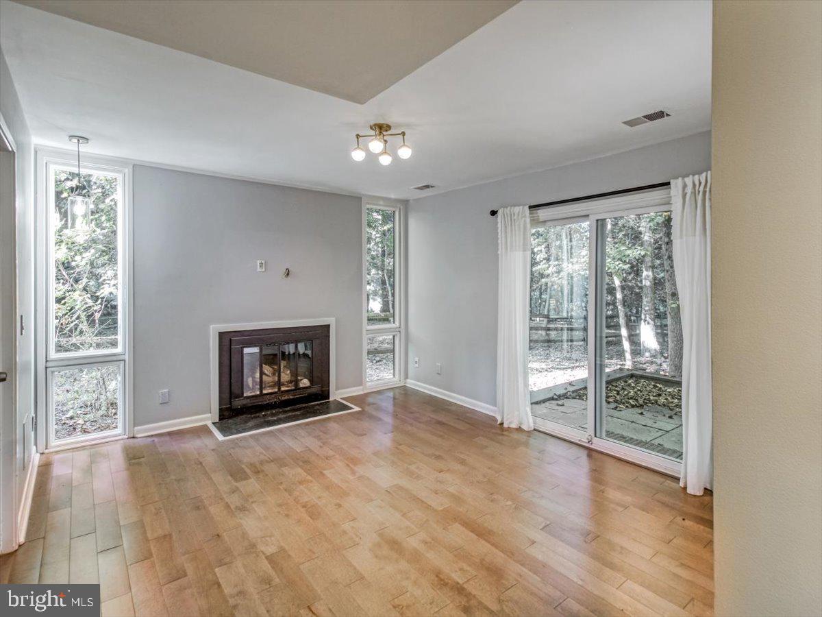 NEW MARK COMMONS - Residential Lease