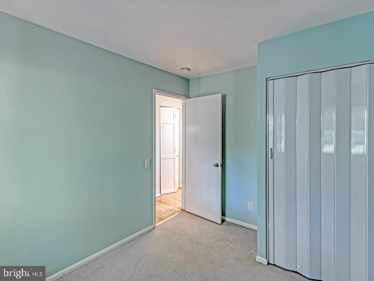 NEW MARK COMMONS - Residential Lease