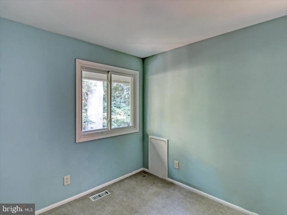 NEW MARK COMMONS - Residential Lease