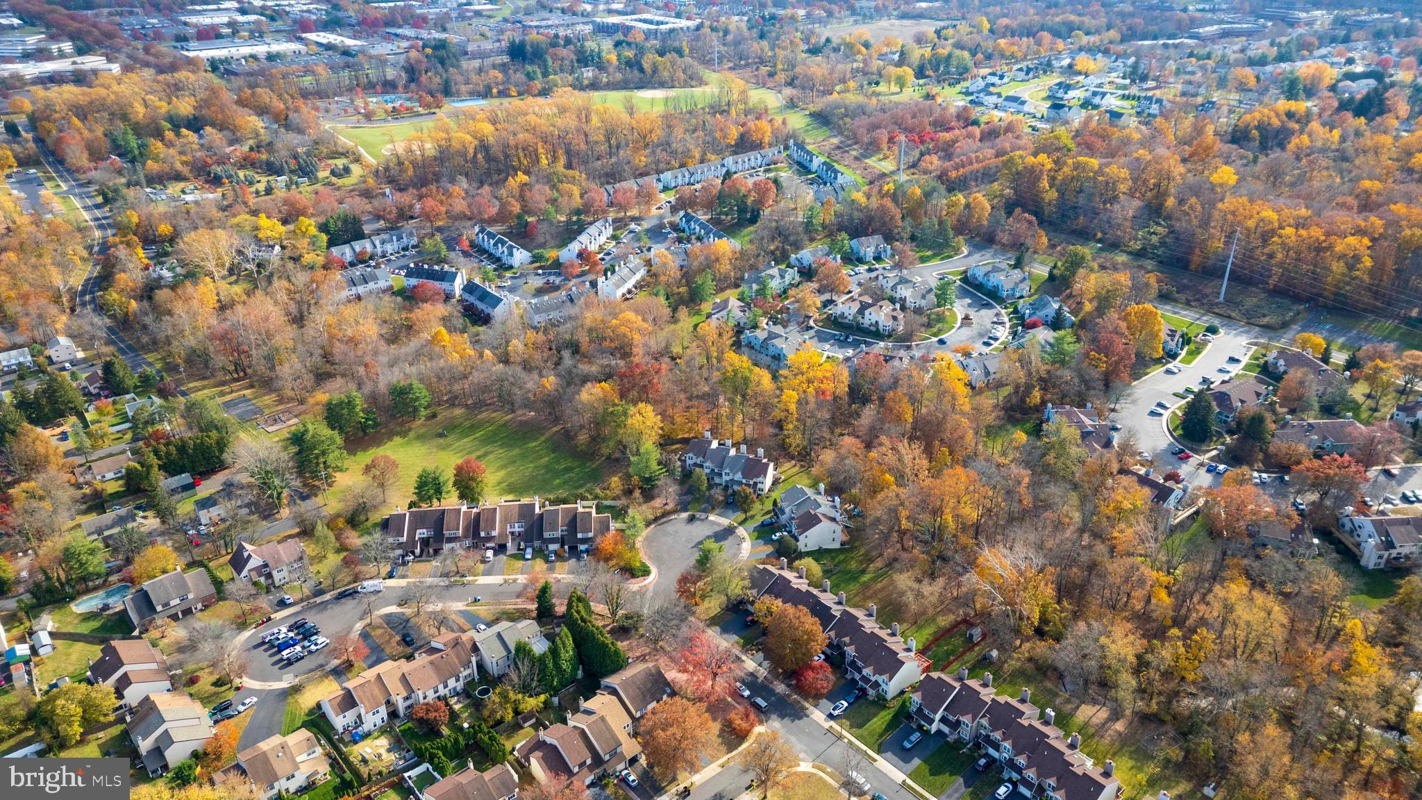 SAW MILL VALLEY - Residential