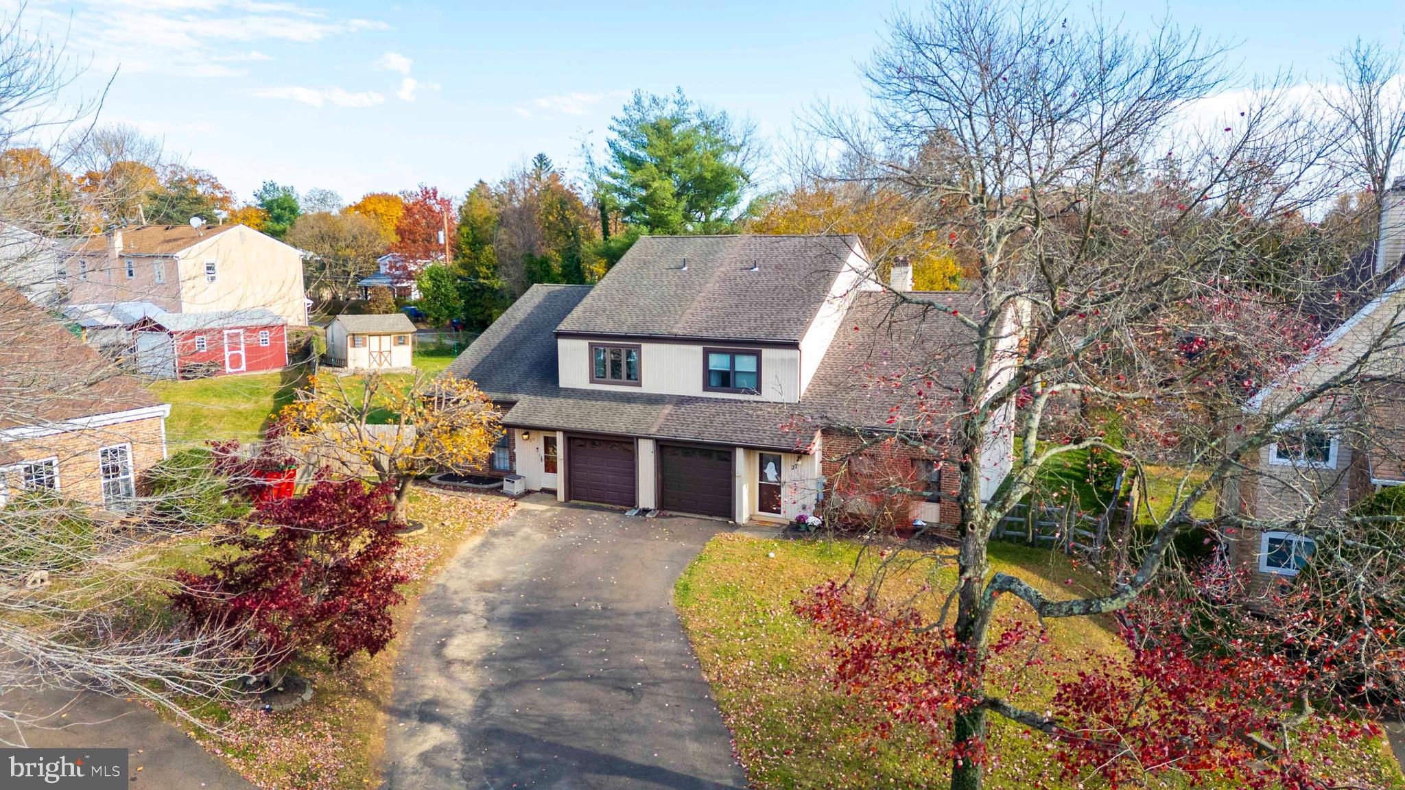 SAW MILL VALLEY - Residential