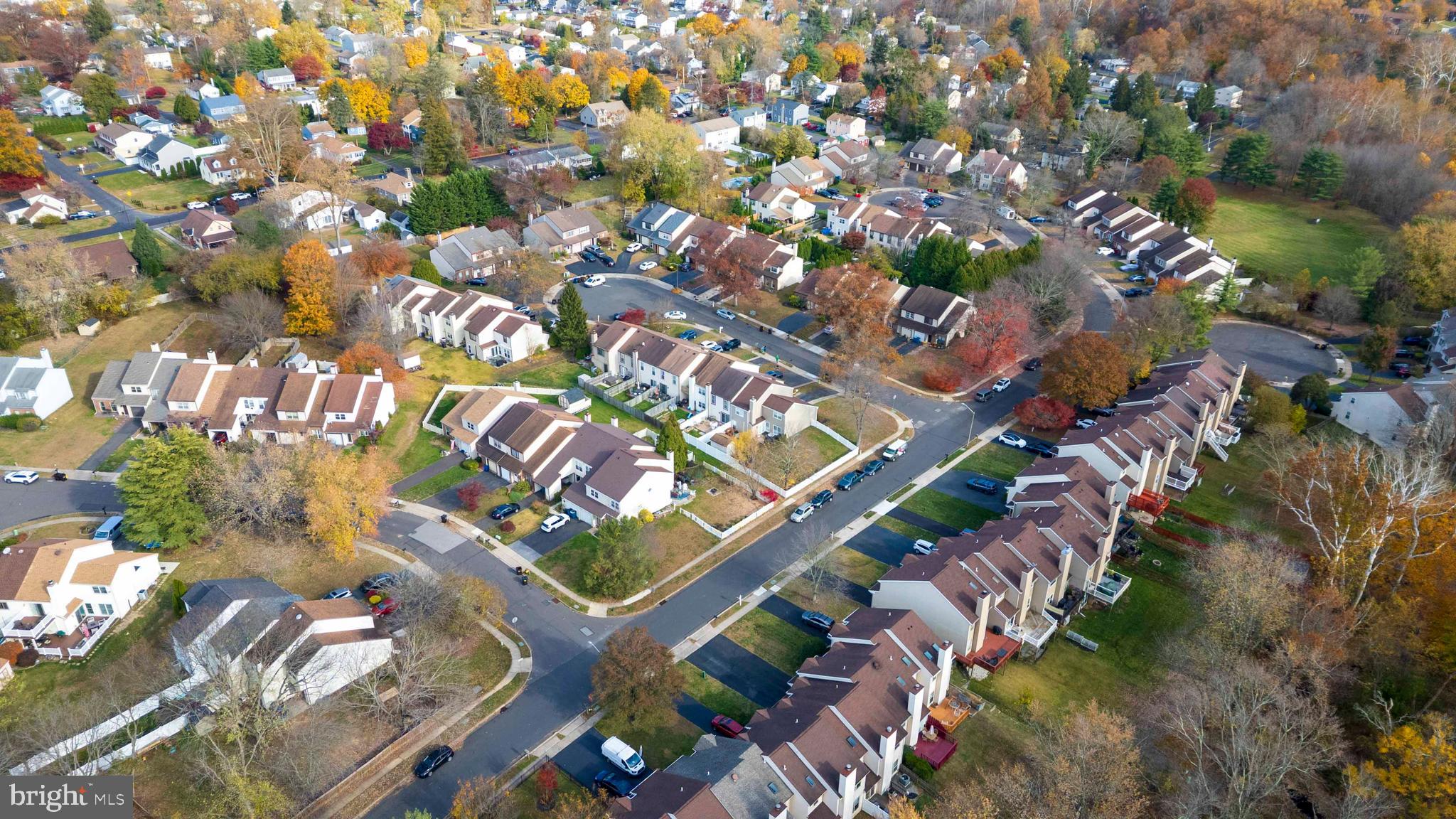 SAW MILL VALLEY - Residential