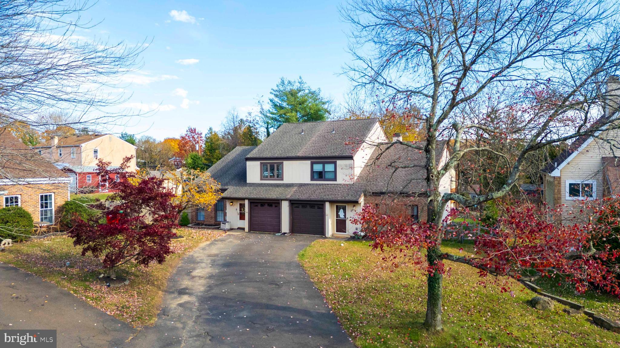 SAW MILL VALLEY - Residential