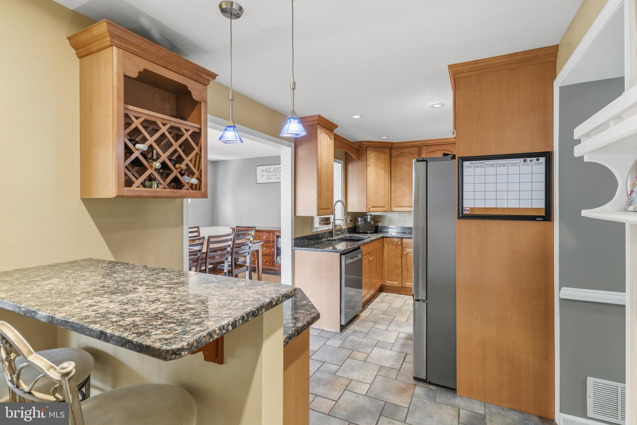 SAW MILL VALLEY - Residential