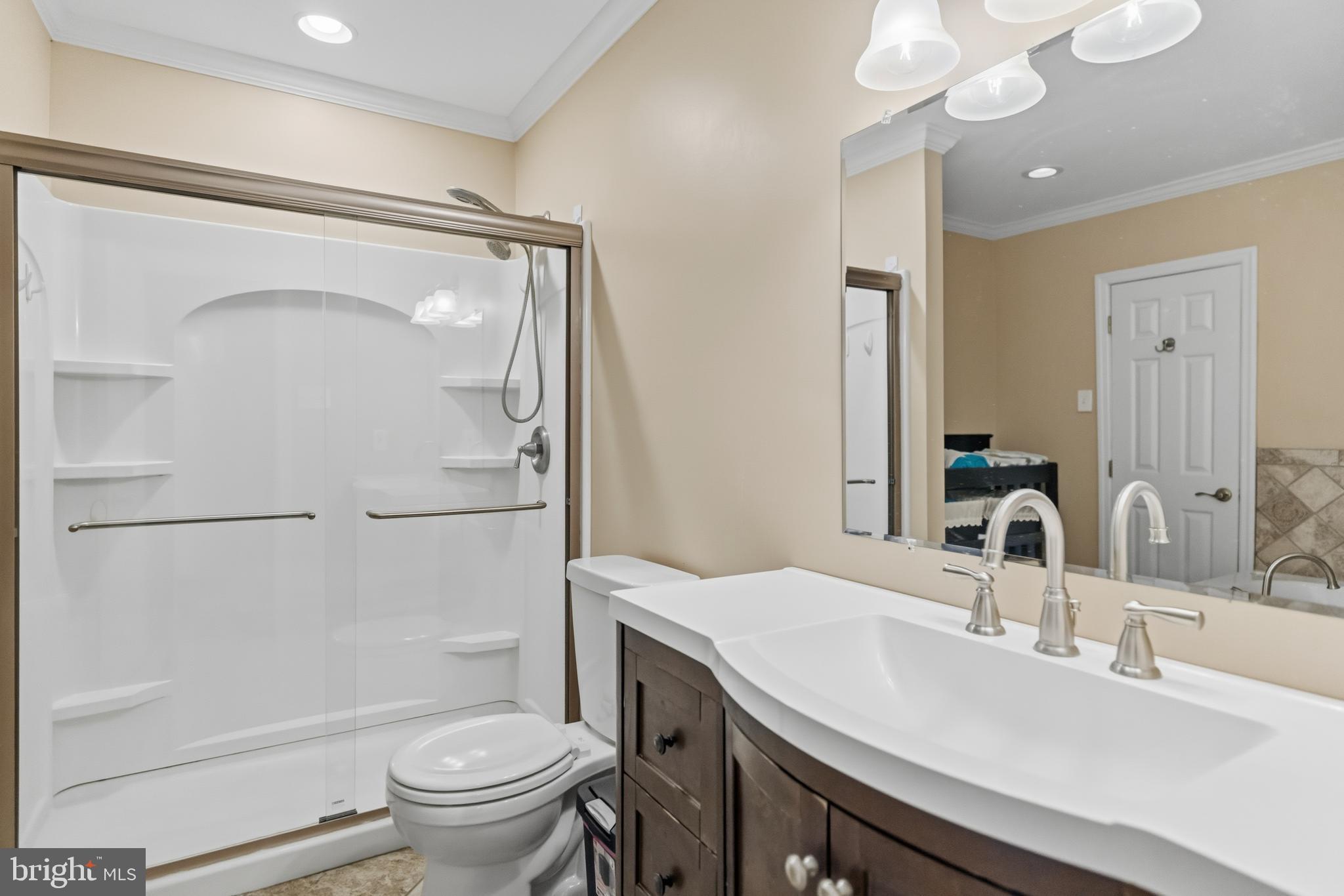 SAW MILL VALLEY - Residential