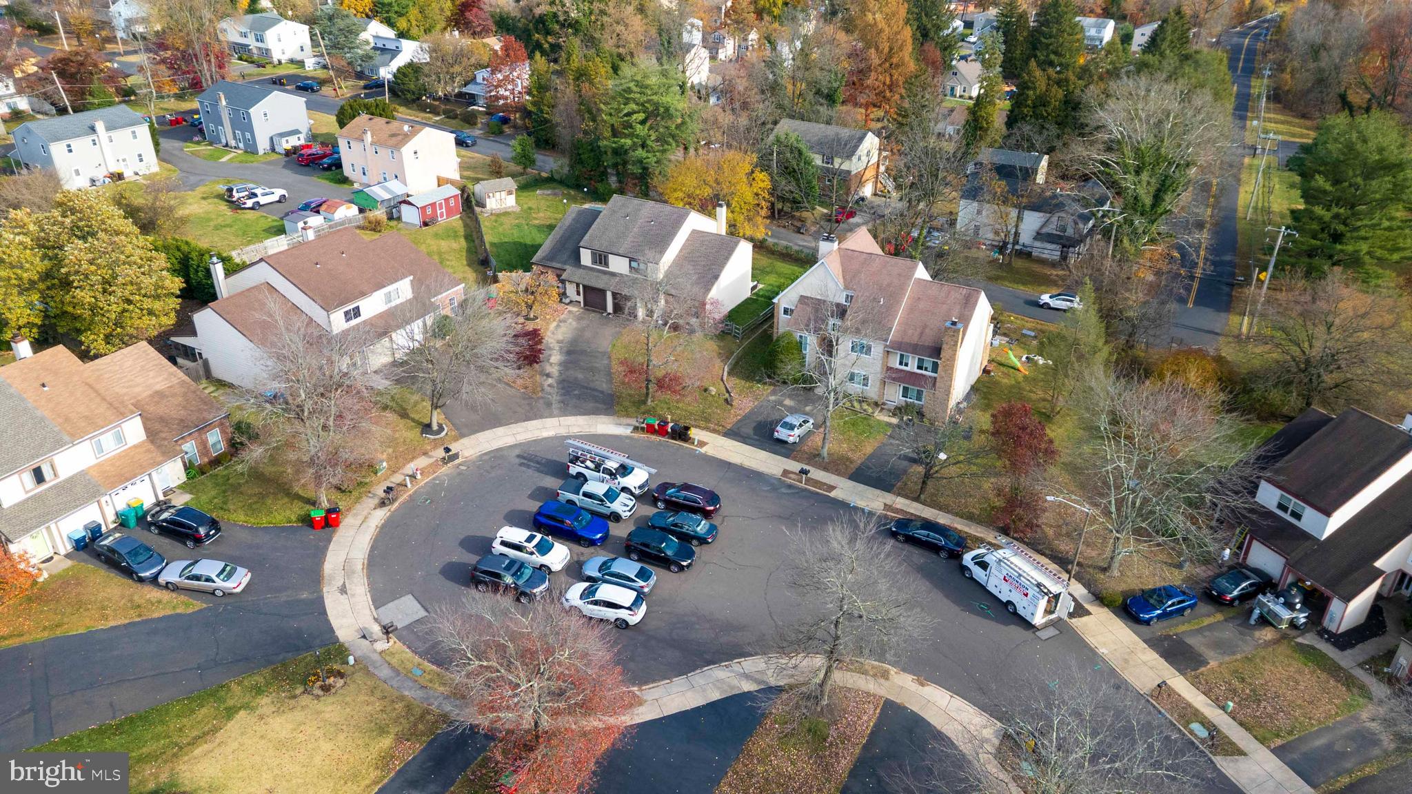 SAW MILL VALLEY - Residential