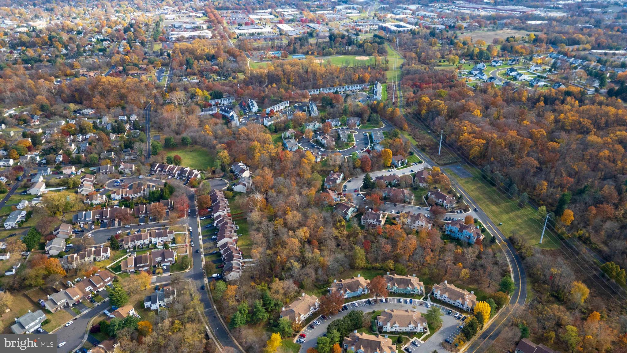 SAW MILL VALLEY - Residential