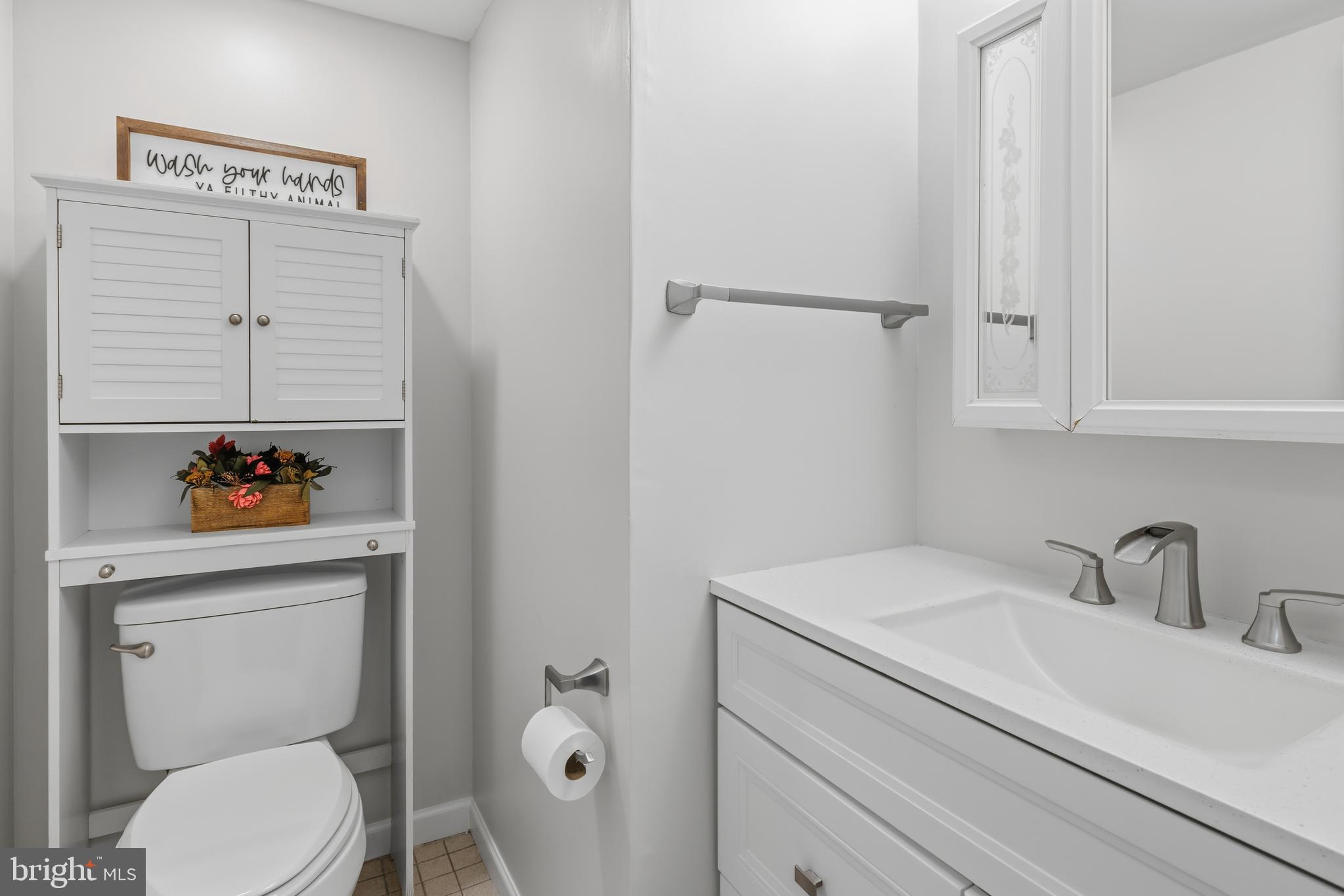 SAW MILL VALLEY - Residential