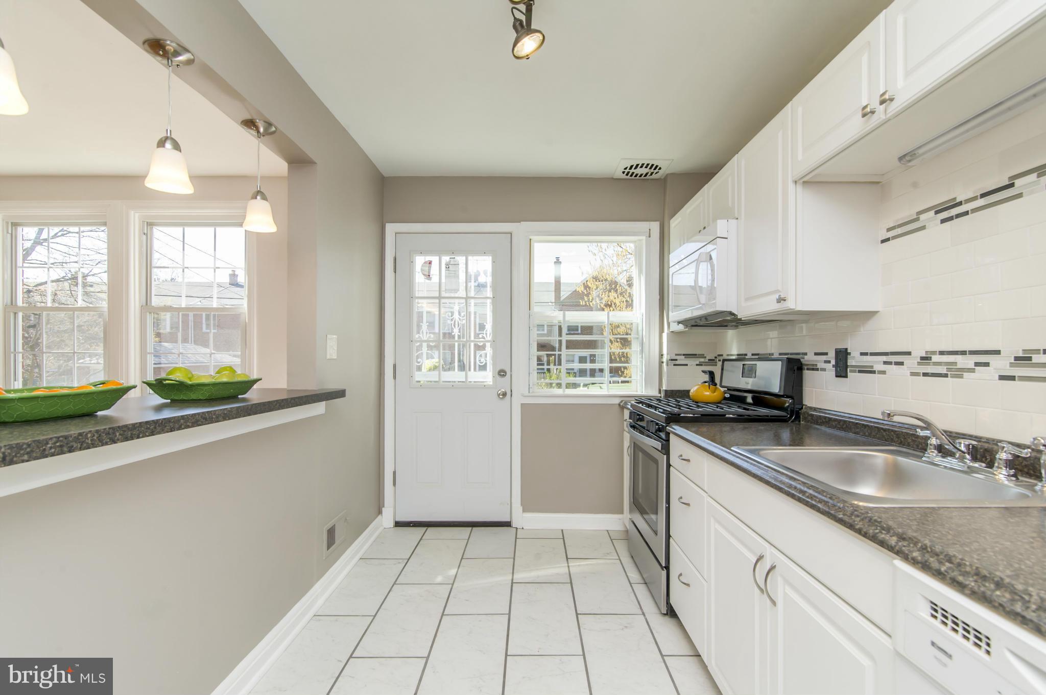 EDNOR GARDENS - LAKESIDE - Residential