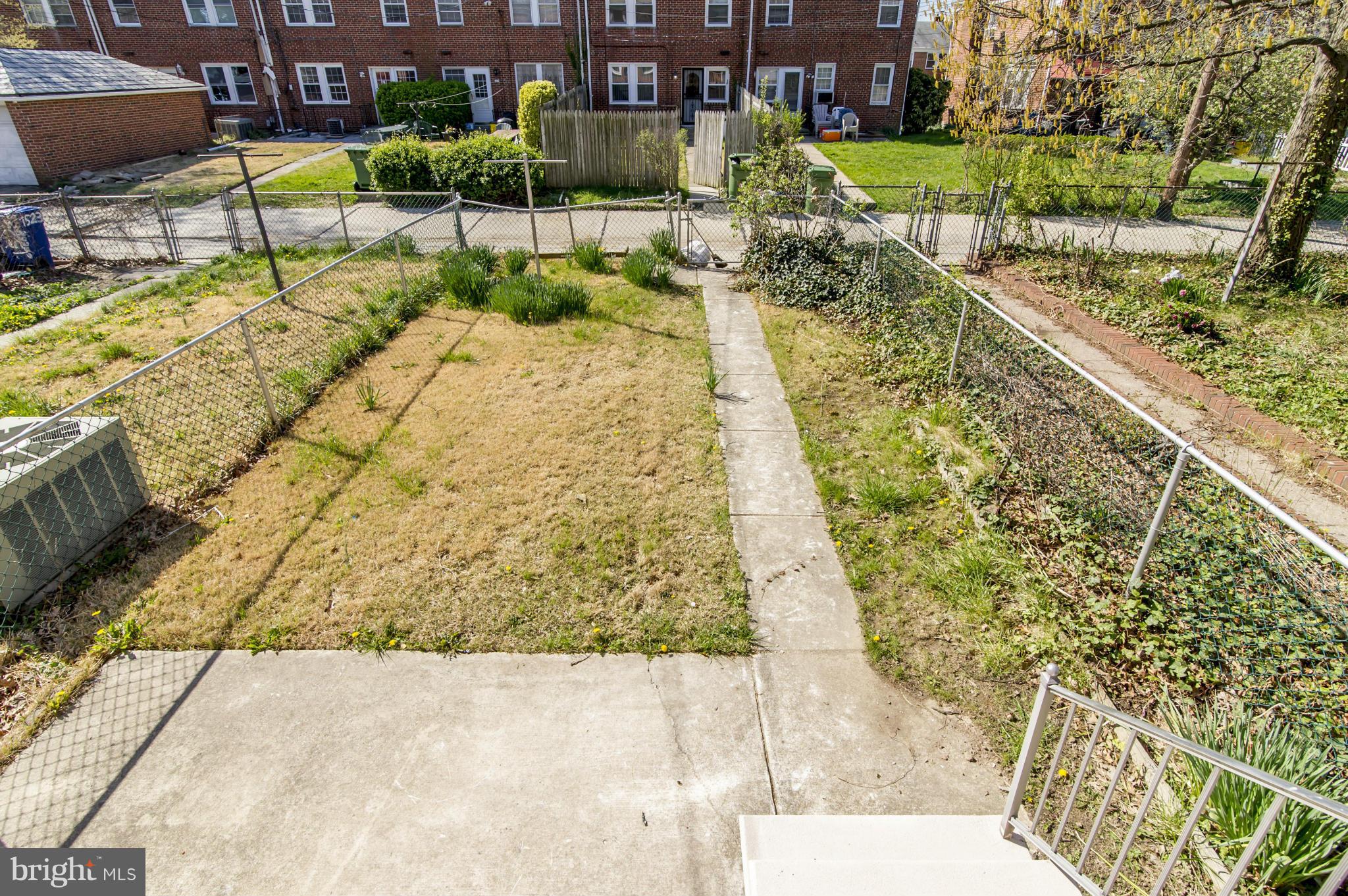 EDNOR GARDENS - LAKESIDE - Residential