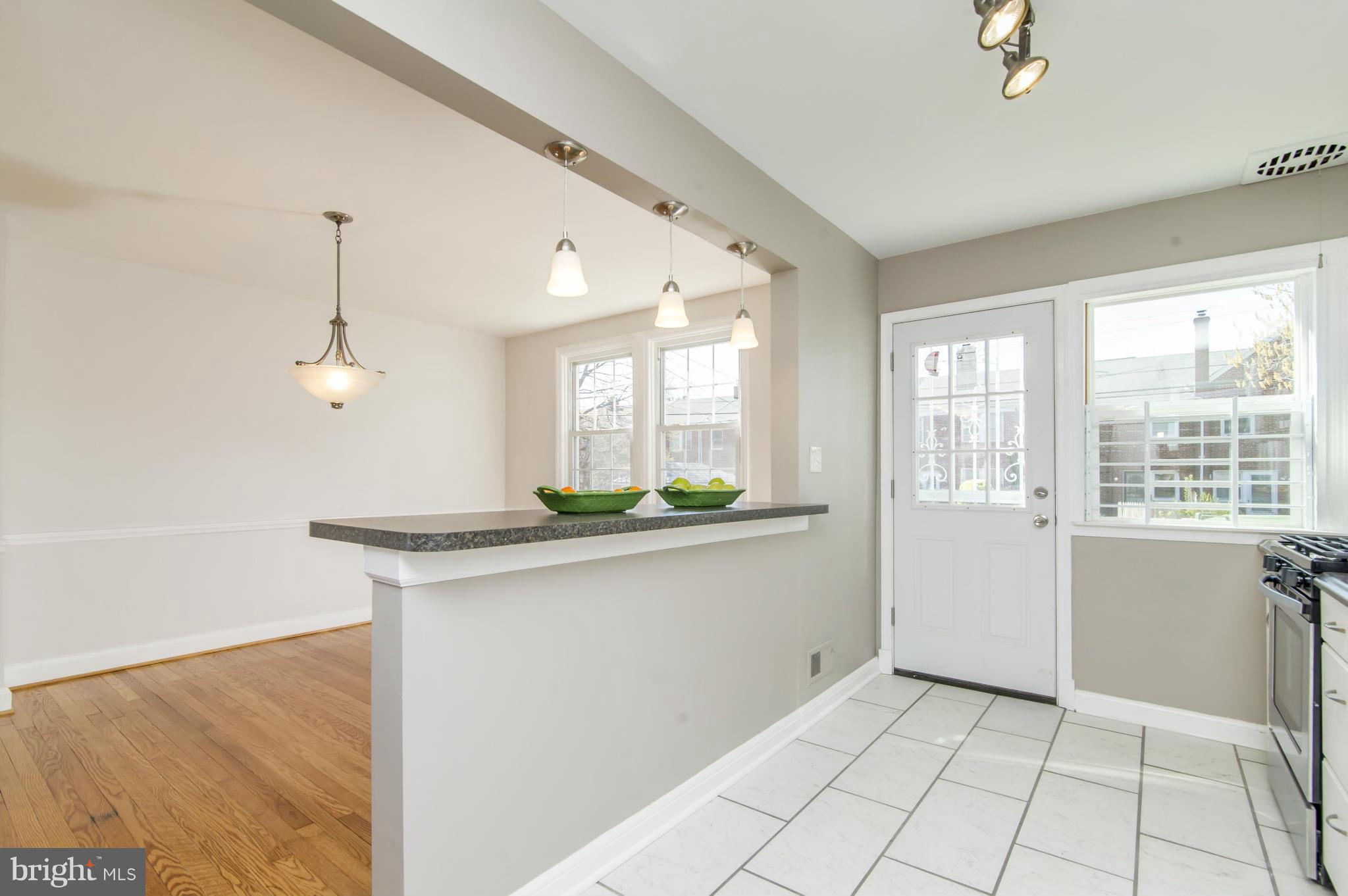 EDNOR GARDENS - LAKESIDE - Residential