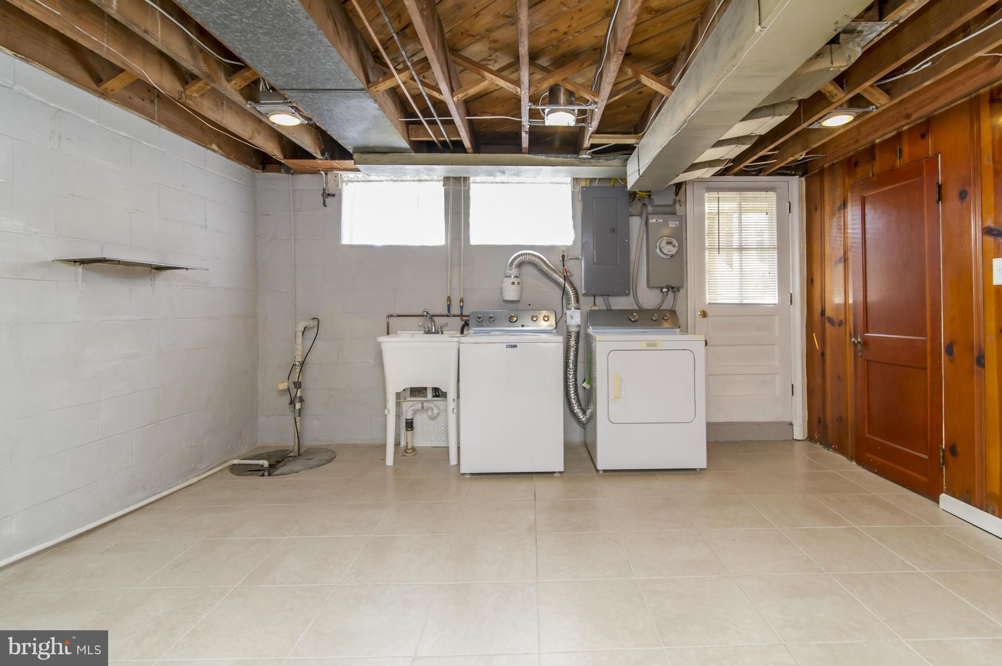 EDNOR GARDENS - LAKESIDE - Residential