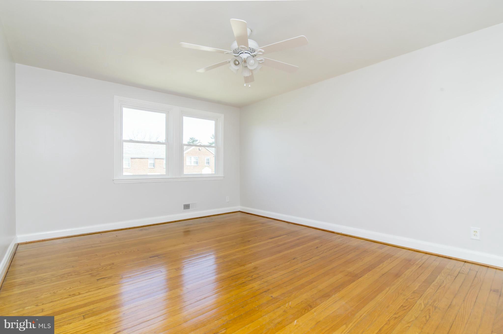 EDNOR GARDENS - LAKESIDE - Residential