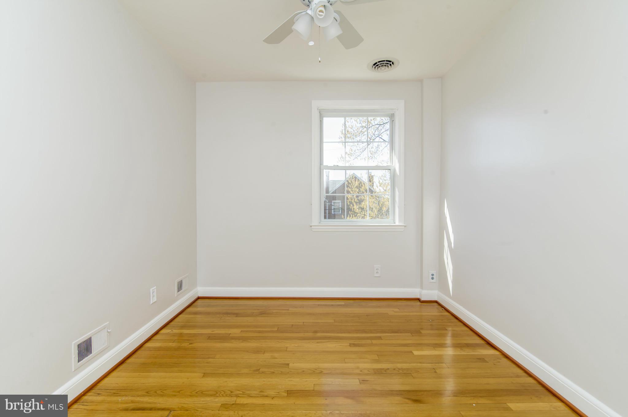 EDNOR GARDENS - LAKESIDE - Residential