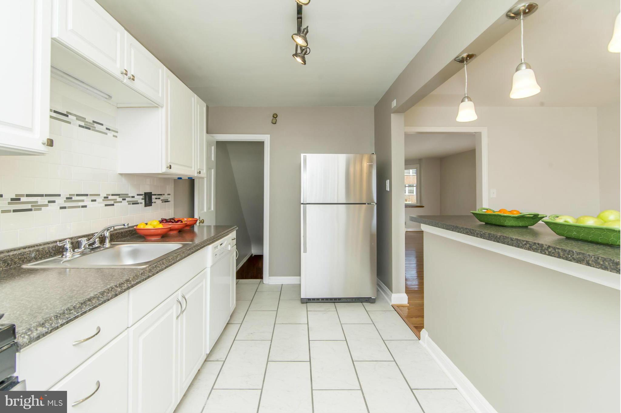 EDNOR GARDENS - LAKESIDE - Residential