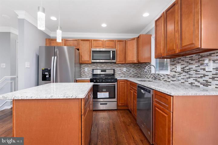 MARLBORO MEADOWS - Residential