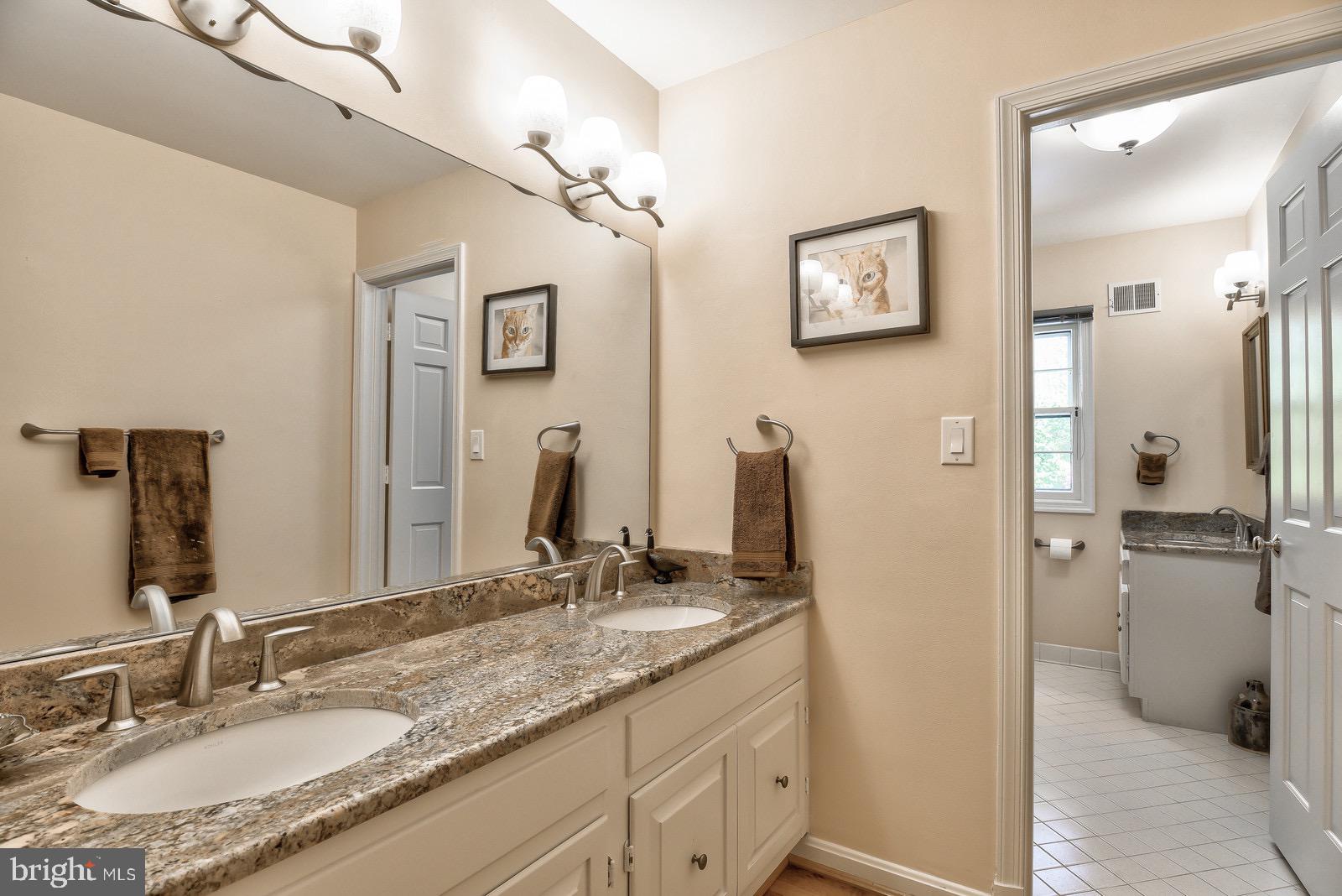 RIVERWOOD - Residential