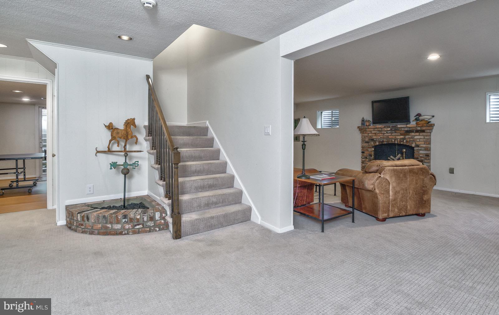 RIVERWOOD - Residential