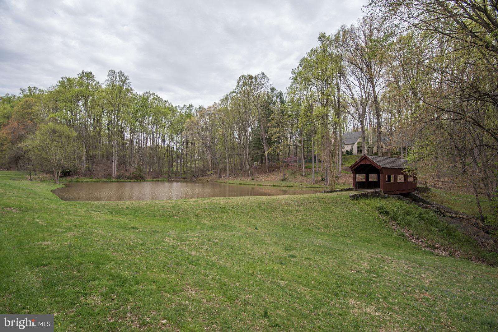 RIVERWOOD - Residential