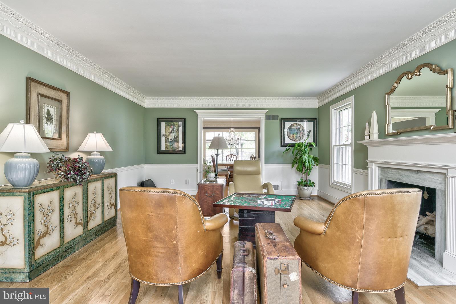 RIVERWOOD - Residential