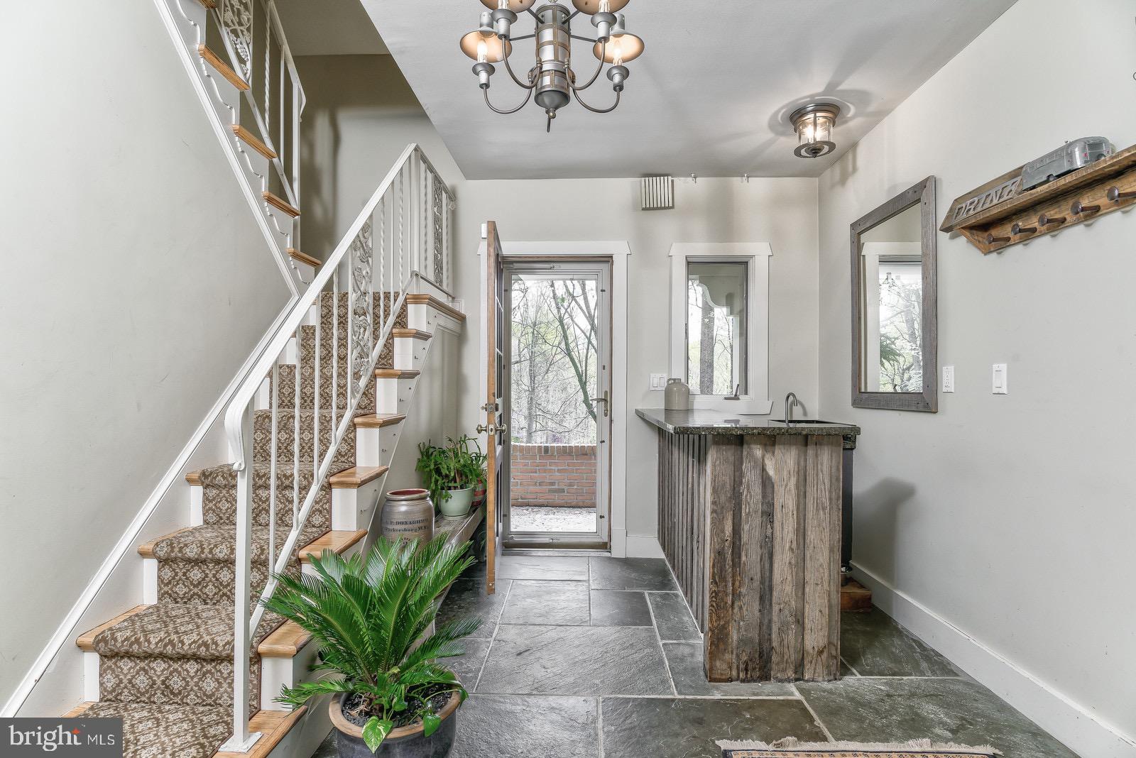 RIVERWOOD - Residential