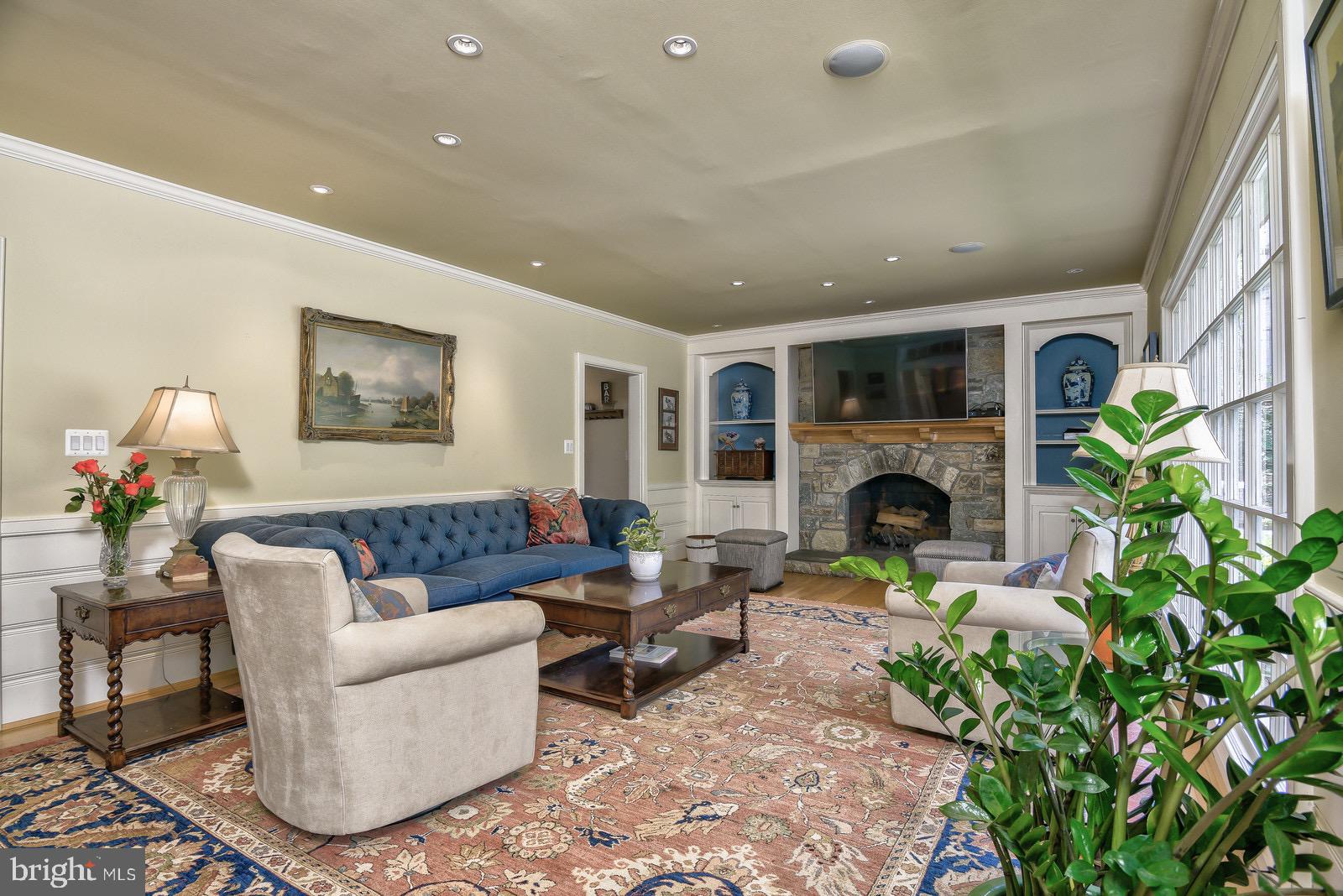 RIVERWOOD - Residential