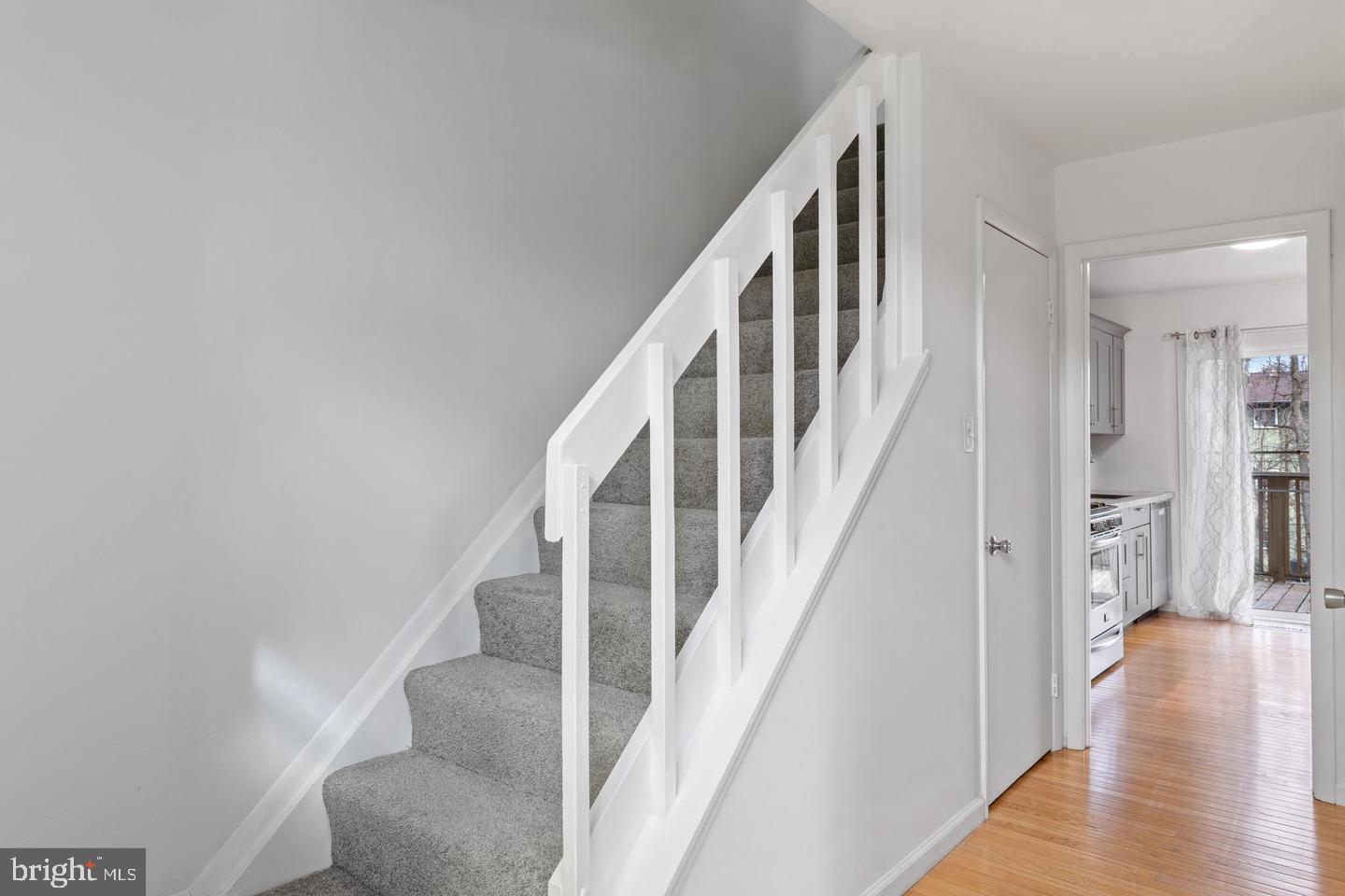 LAKE RIDGE- OAKWOOD - Residential Lease