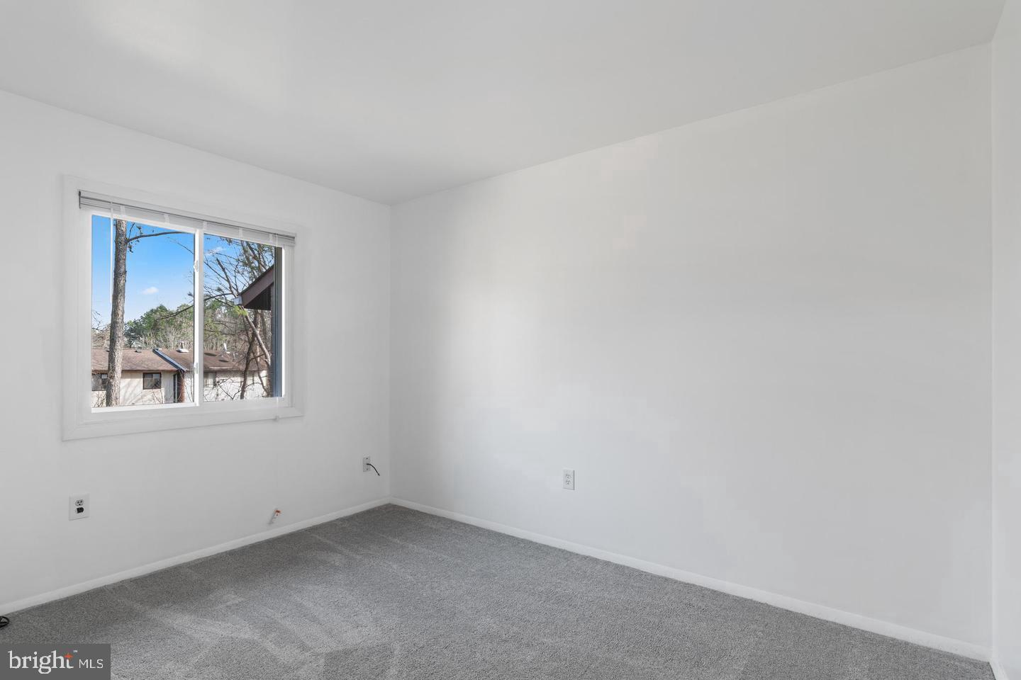 LAKE RIDGE- OAKWOOD - Residential Lease