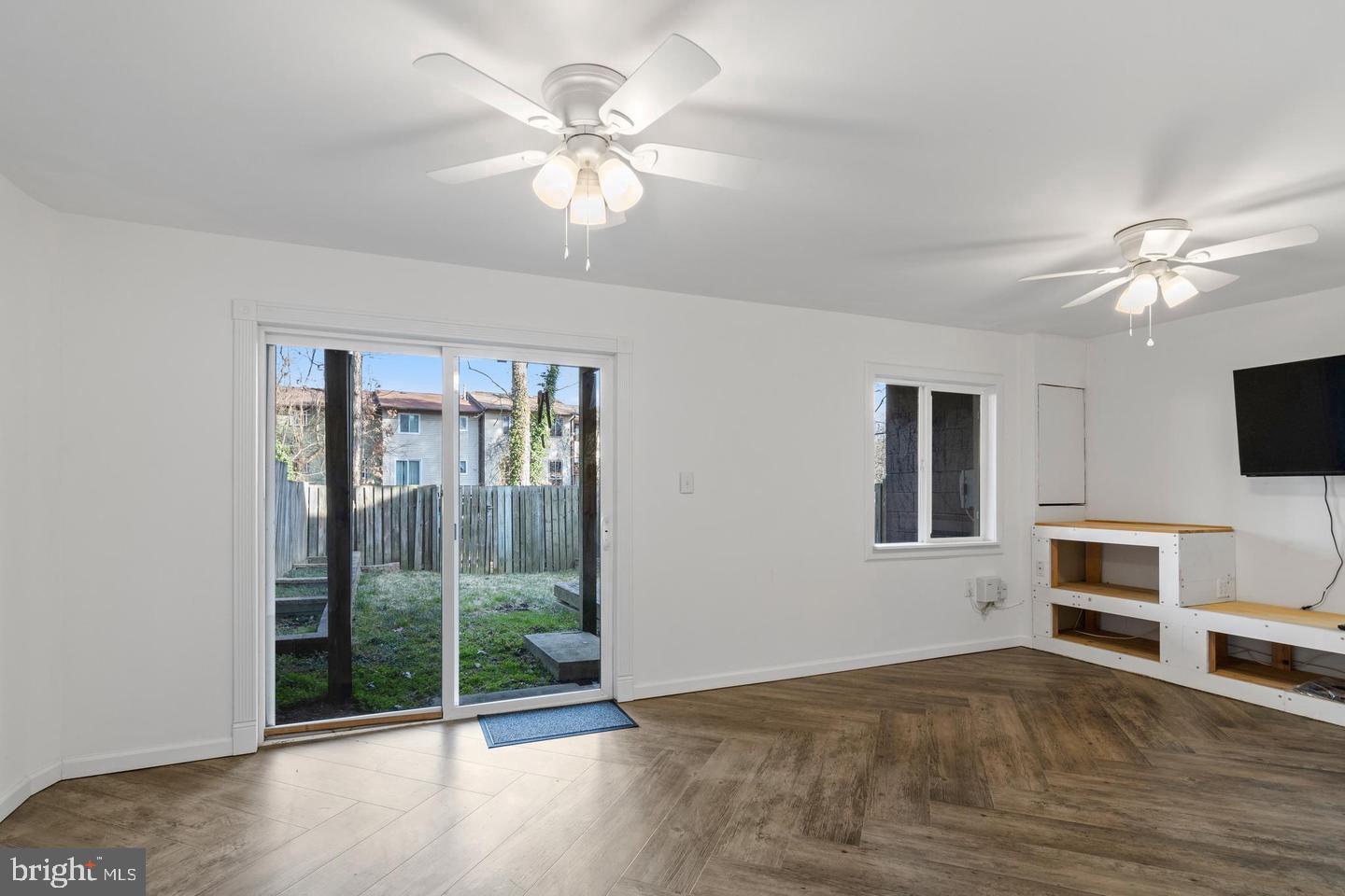 LAKE RIDGE- OAKWOOD - Residential Lease