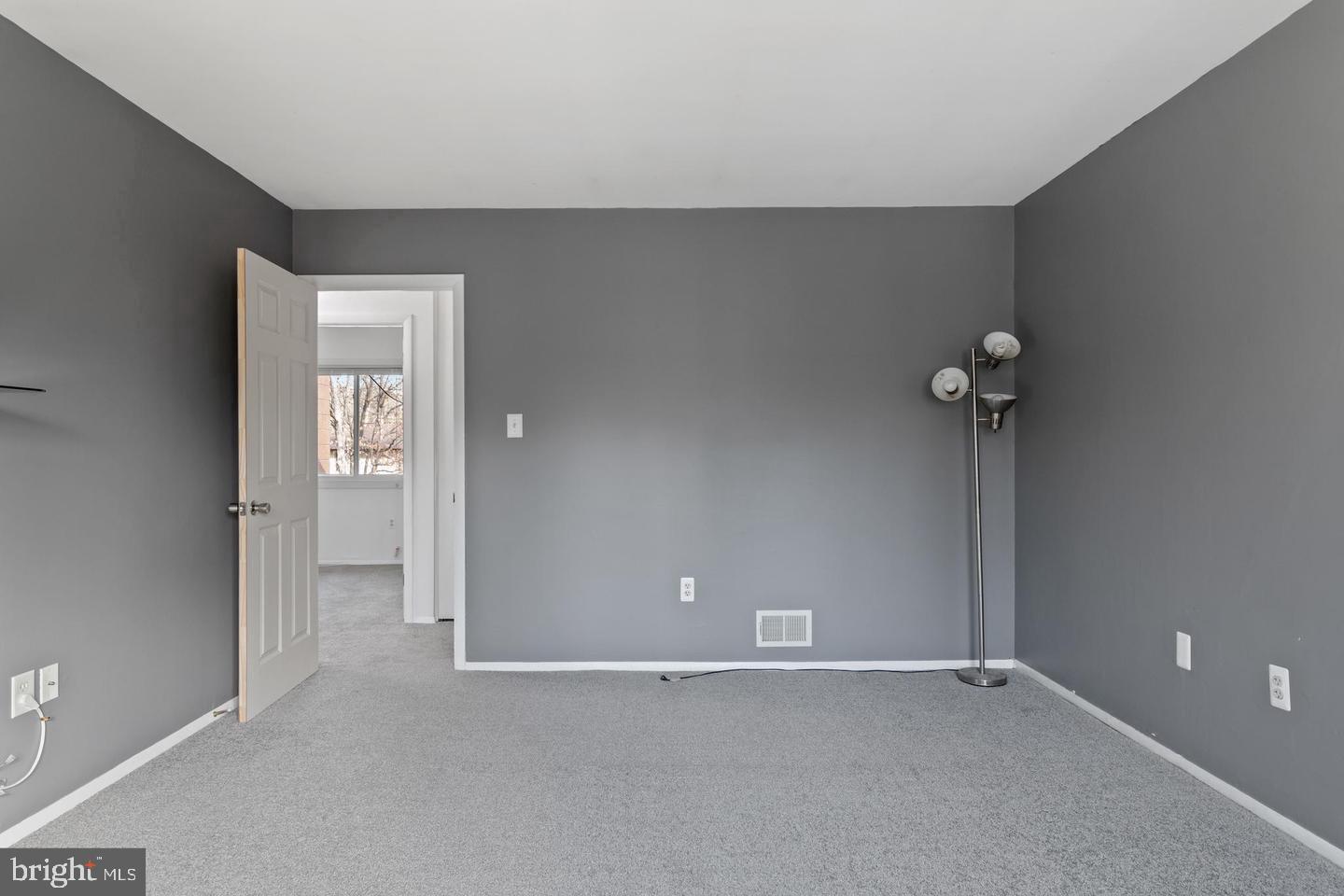 LAKE RIDGE- OAKWOOD - Residential Lease