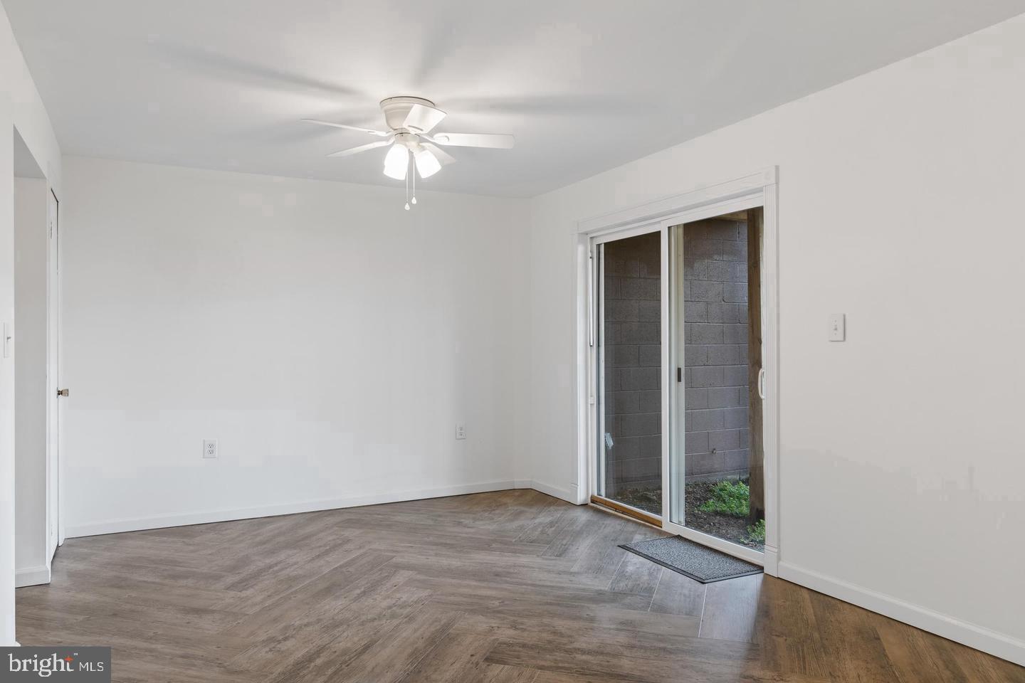 LAKE RIDGE- OAKWOOD - Residential Lease