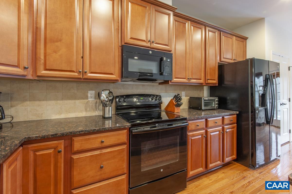 PAVILIONS AT PANTOPS - Residential