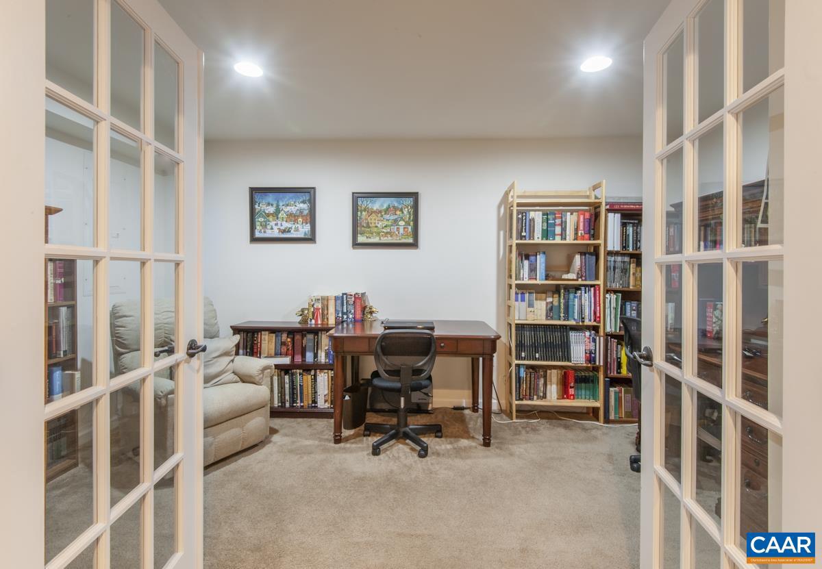 PAVILIONS AT PANTOPS - Residential