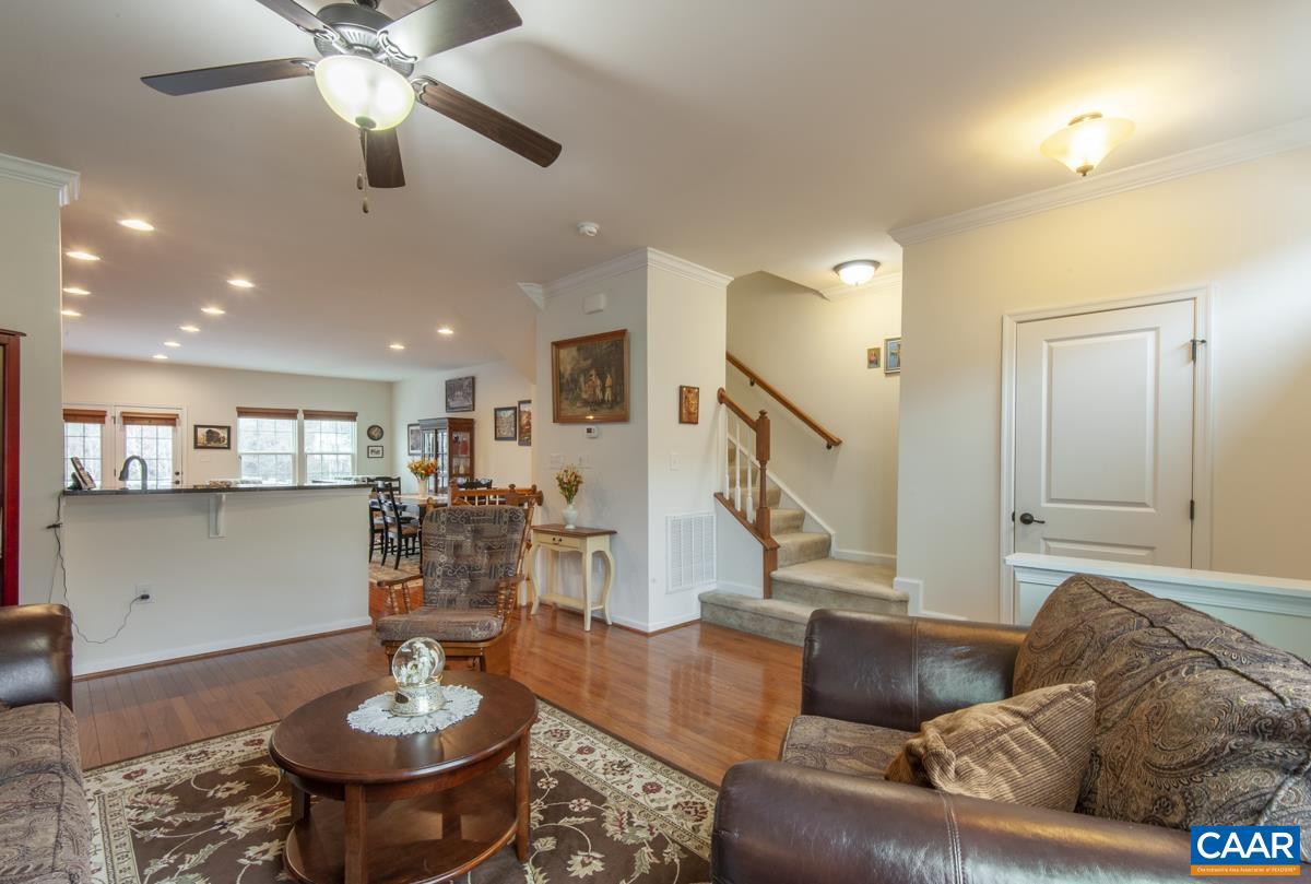 PAVILIONS AT PANTOPS - Residential