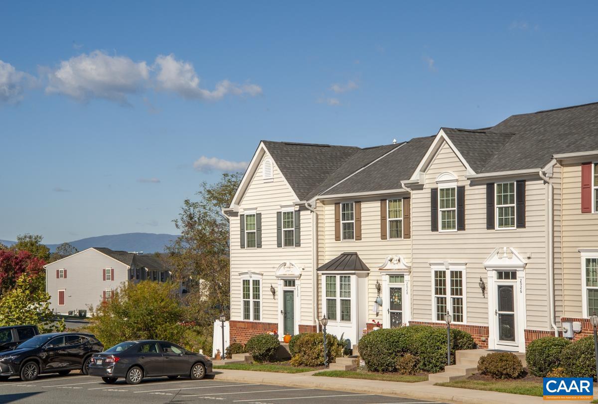 PAVILIONS AT PANTOPS - Residential