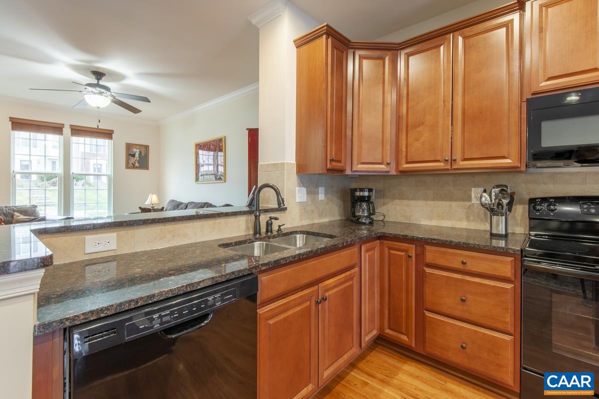 PAVILIONS AT PANTOPS - Residential