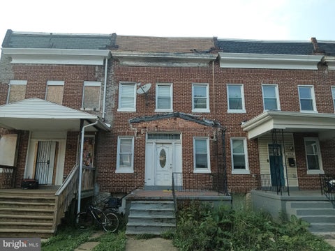 Townhouse For Sale - 3916 Ridgewood Avenue<br/> BALTIMORE, MD 21215