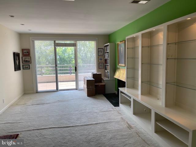 408 E MARKET ST 305