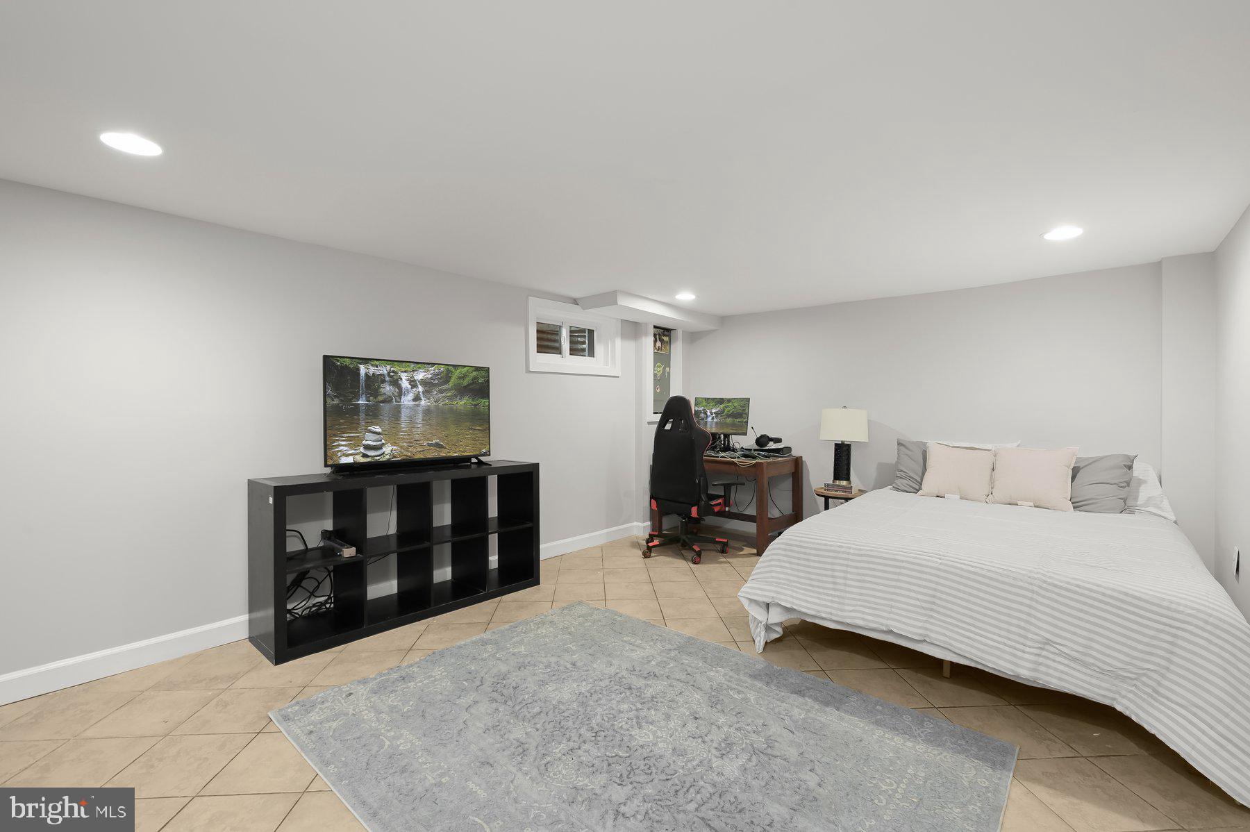 INDIAN SPRING CLUB ESTS - Residential