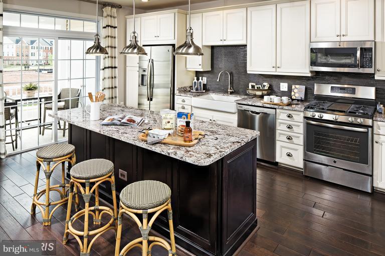 RIDGES AT LOUDOUN VALLEY - Residential