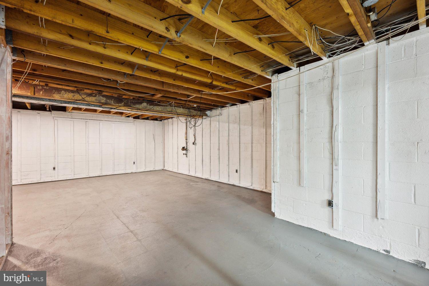 WOODLAWN TERRACE - Residential