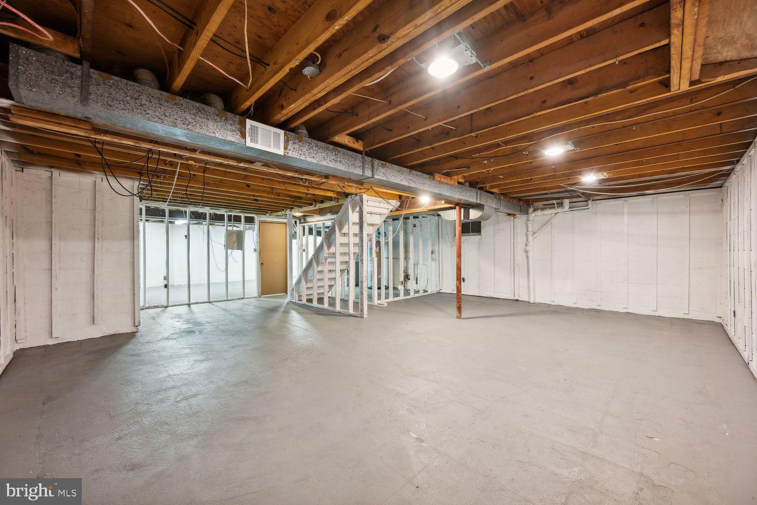 WOODLAWN TERRACE - Residential