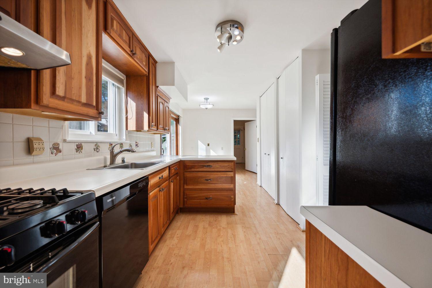 WOODLAWN TERRACE - Residential