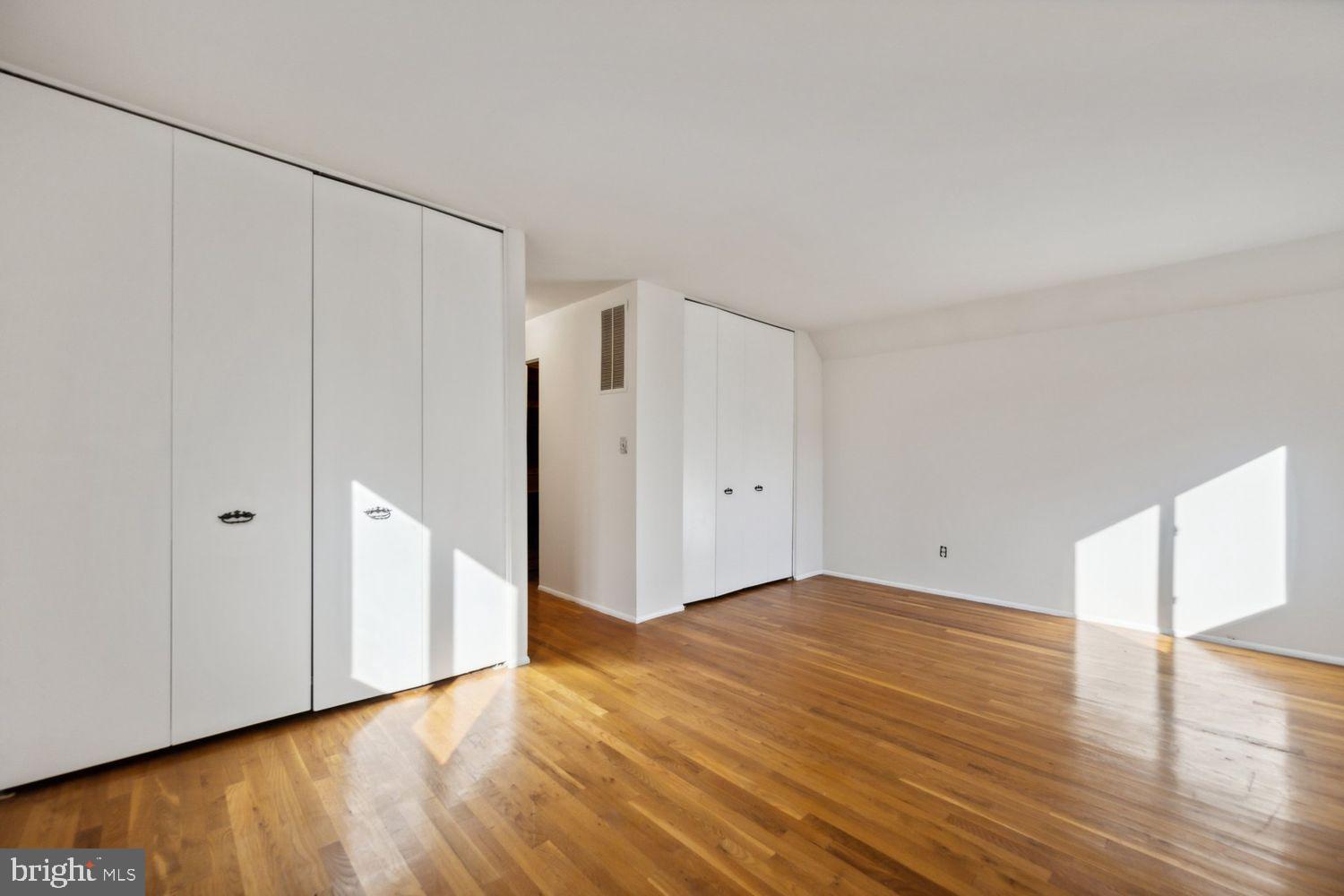 WOODLAWN TERRACE - Residential