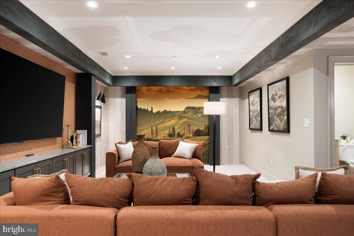 IRONSTONE AT BLUE BELL - Residential