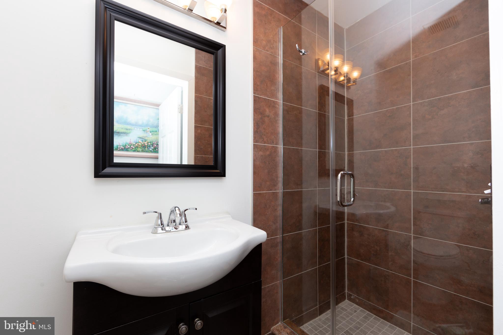 DICKINSON NARROWS - Residential