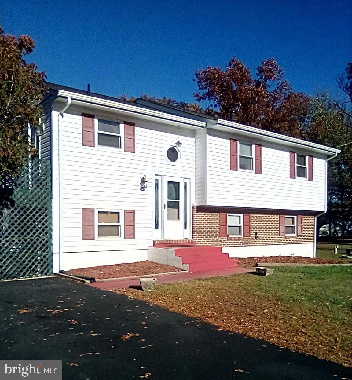 POMFRET ESTATES - Residential