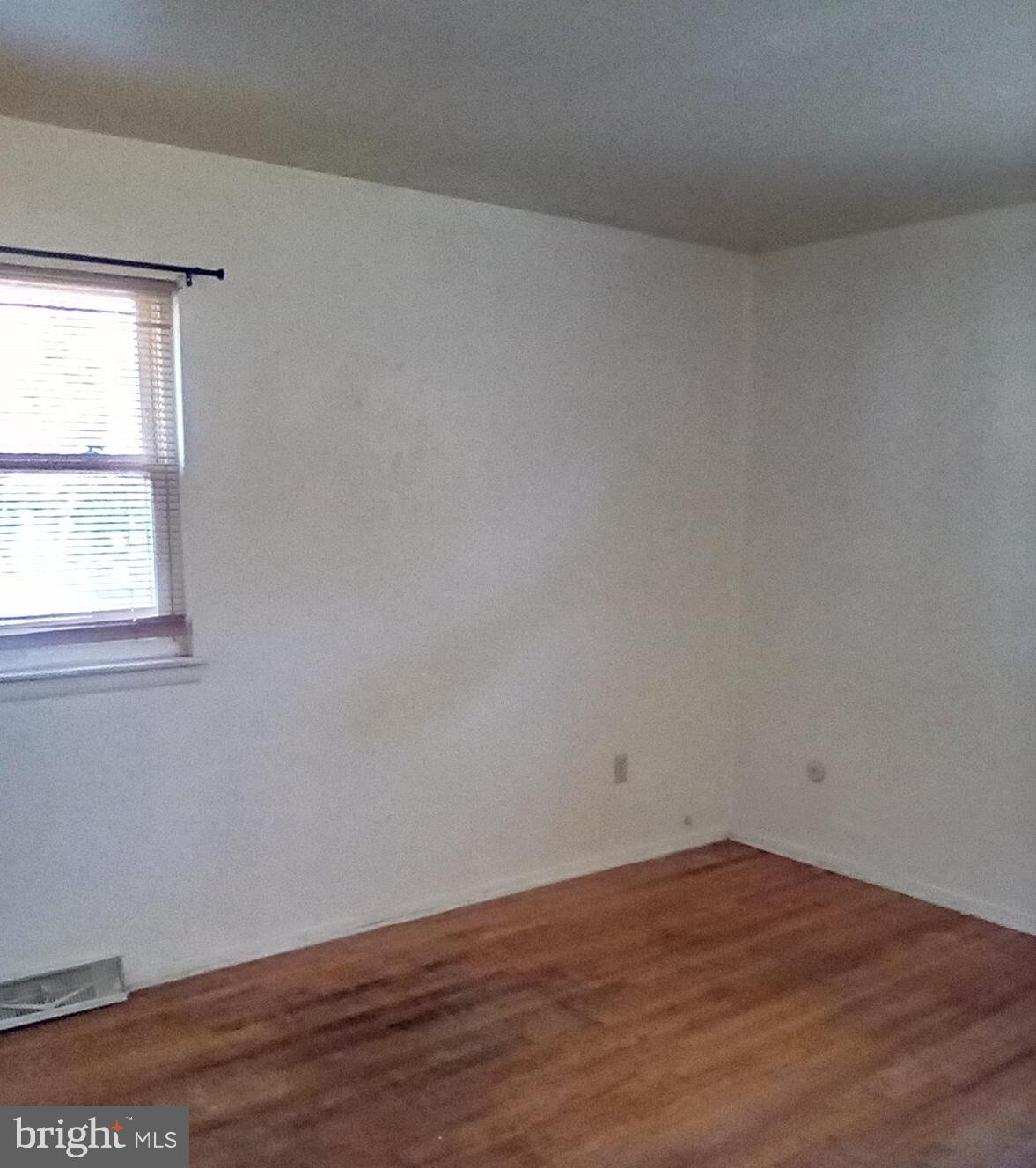 POMFRET ESTATES - Residential