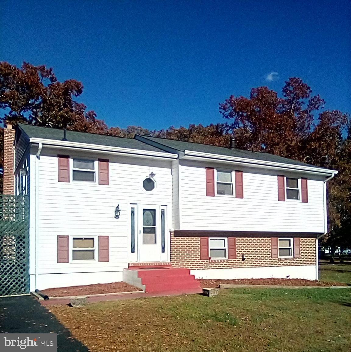 POMFRET ESTATES - Residential