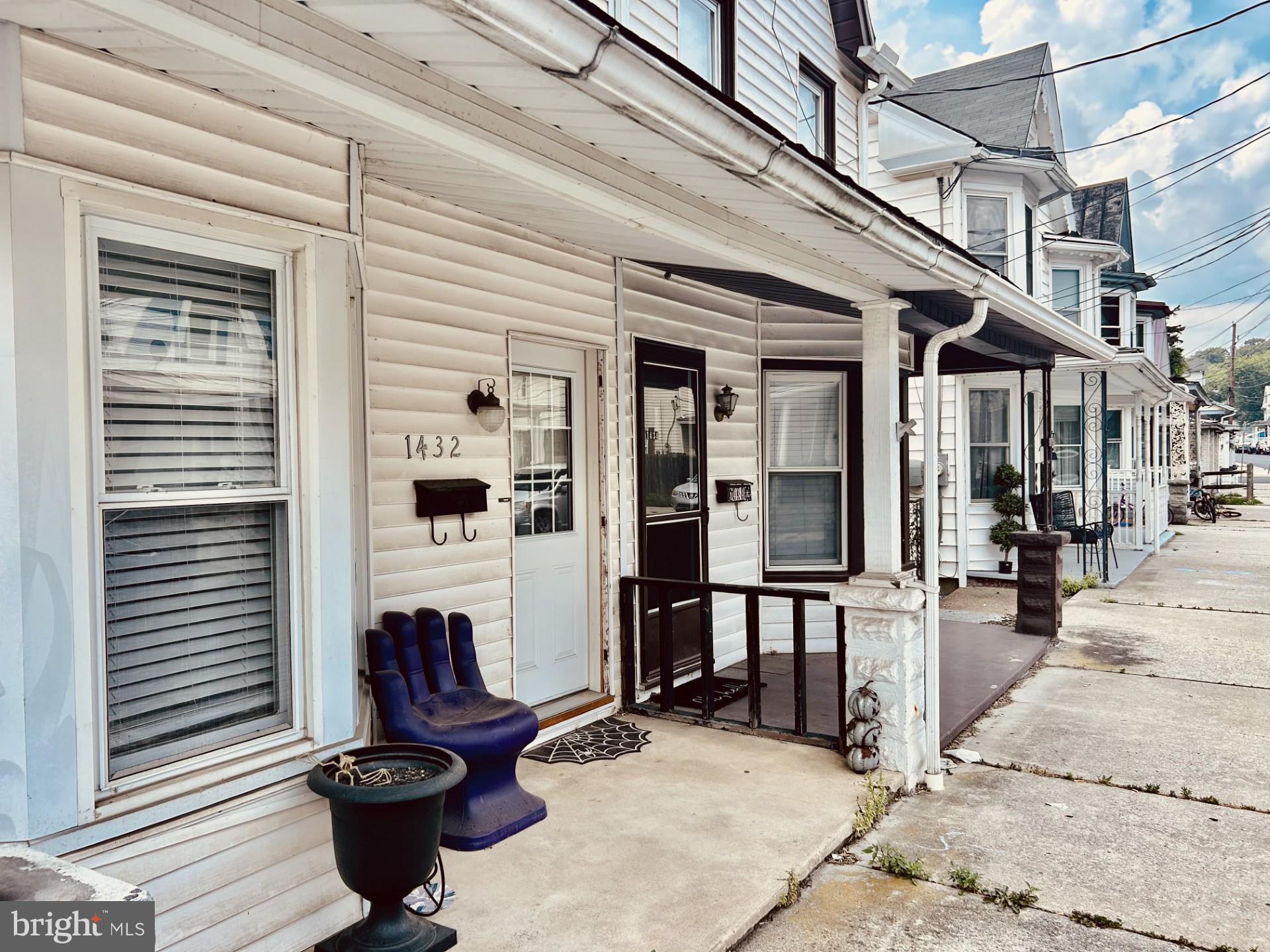 1432-1434 3RD STREET